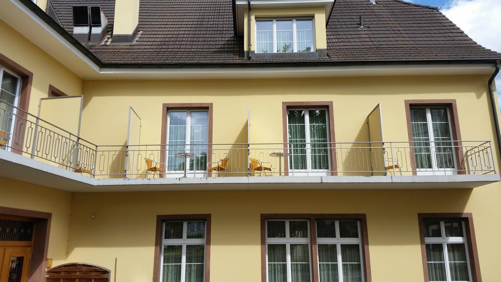 Hotel Roessli Allschwil エクステリア 写真